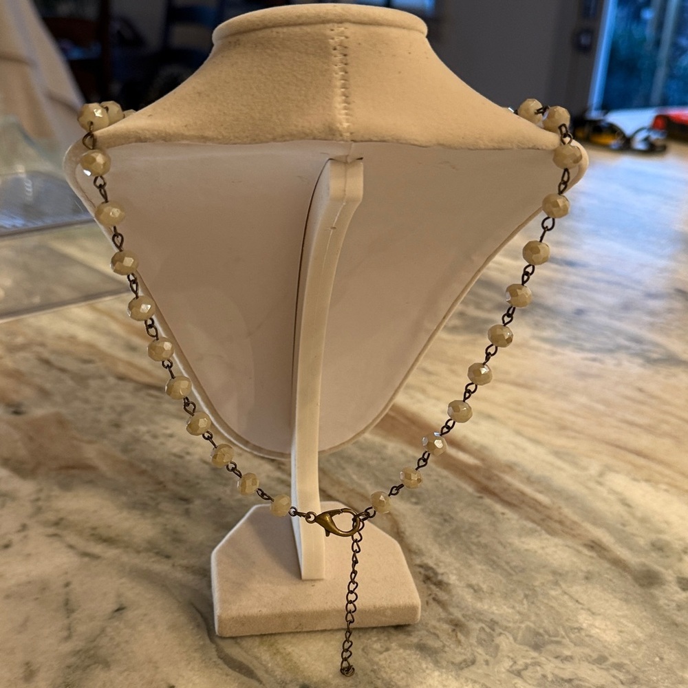 Chic Beaded Necklace With Rectangular Pendant - image 3